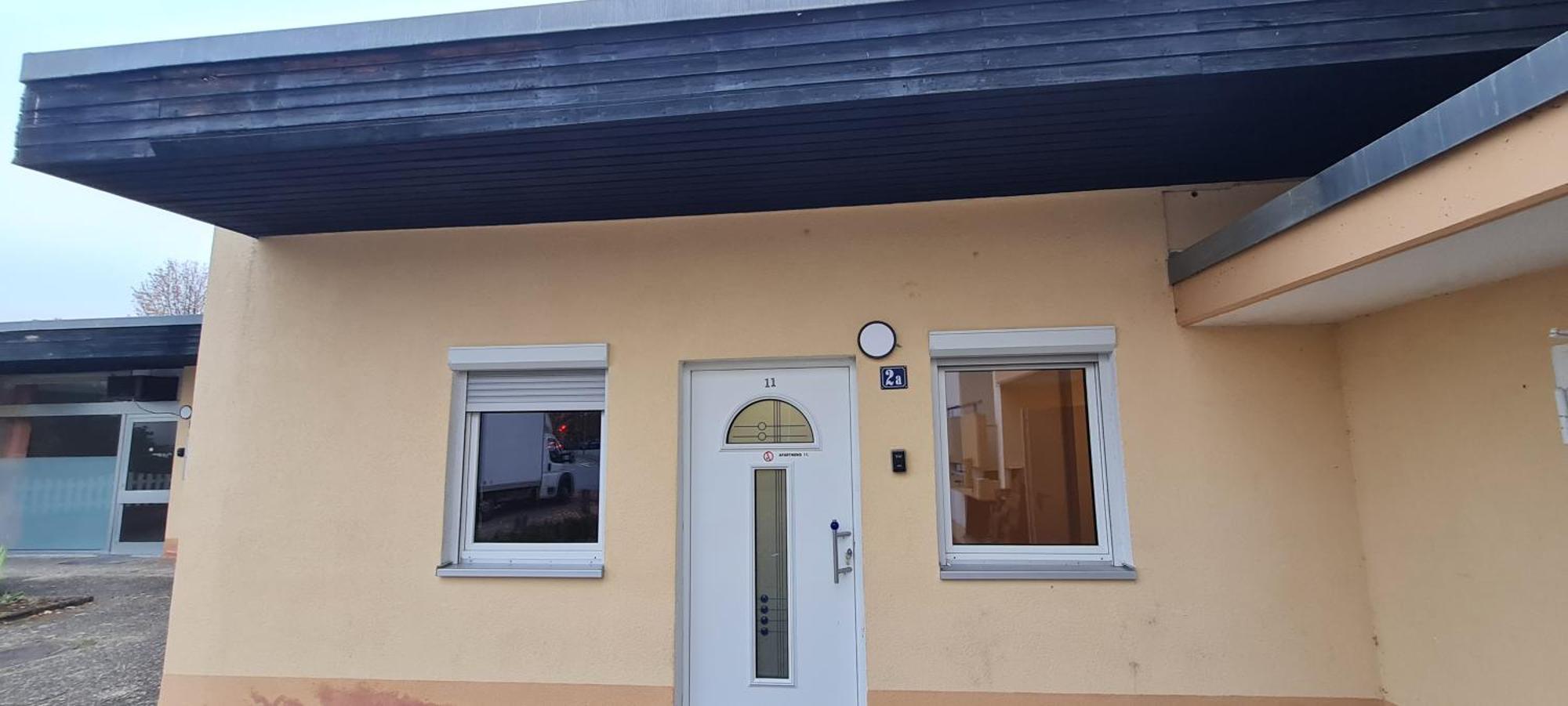 Schoene Mit Eigene Parking Netflix Youtube Apartment